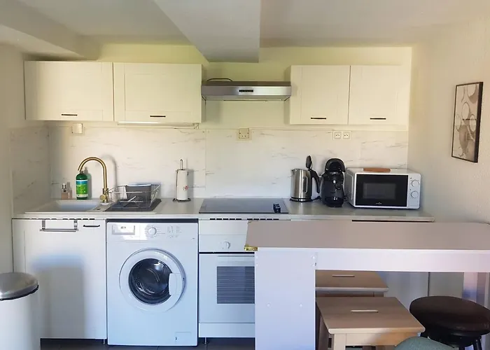 BEL APPARTEMENT 32 m dans le Centre d\'Aix